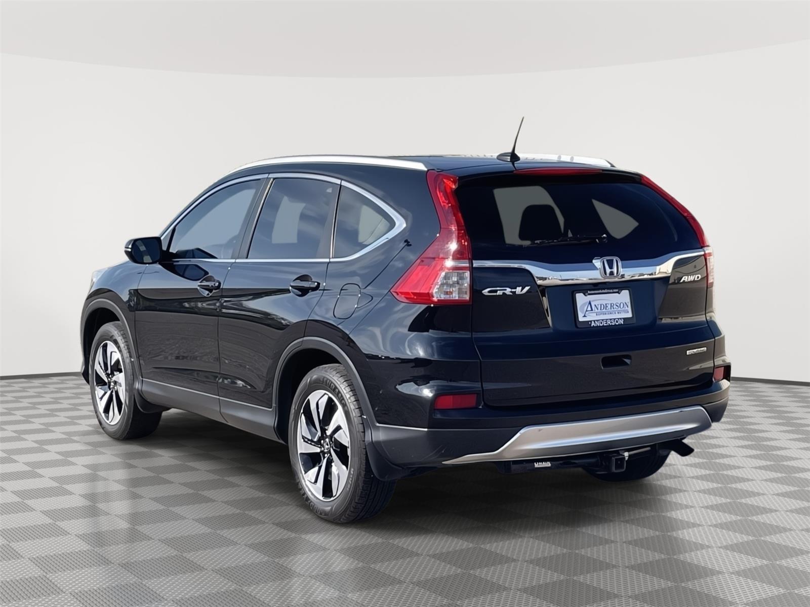 2015 Honda CR-V Touring photo 4