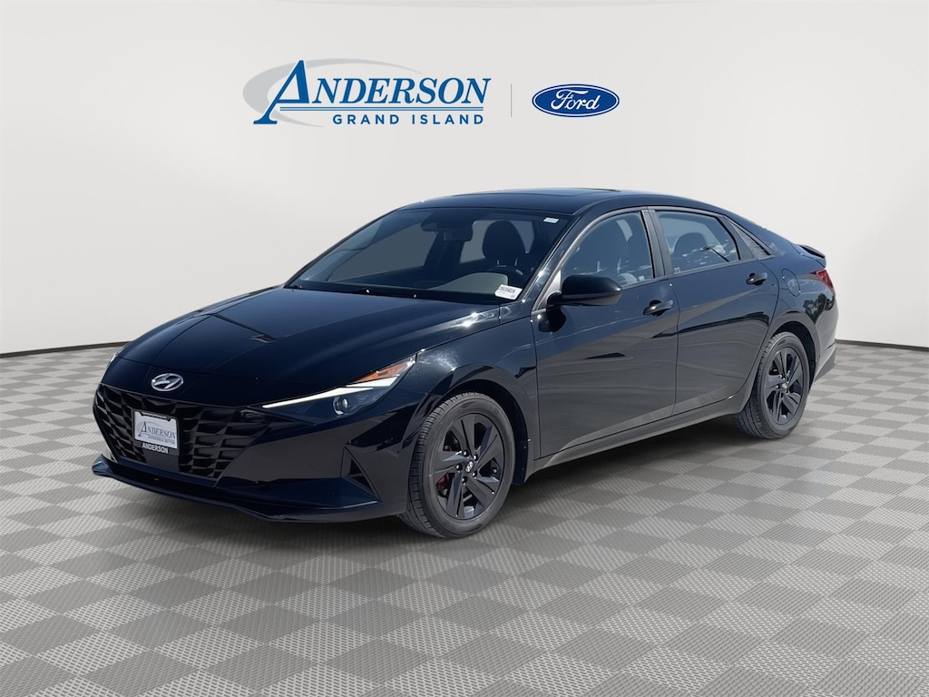 Used 2022 Hyundai Elantra SEL Sedan