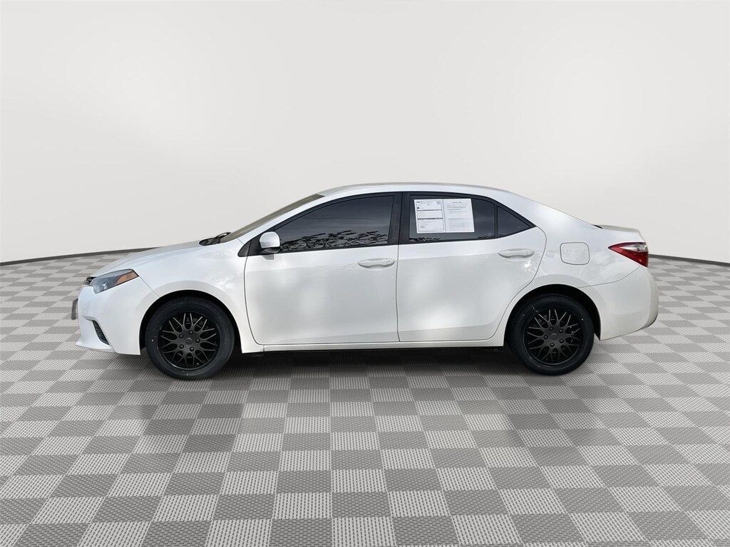 Used 2016 Toyota Corolla LE Sedan