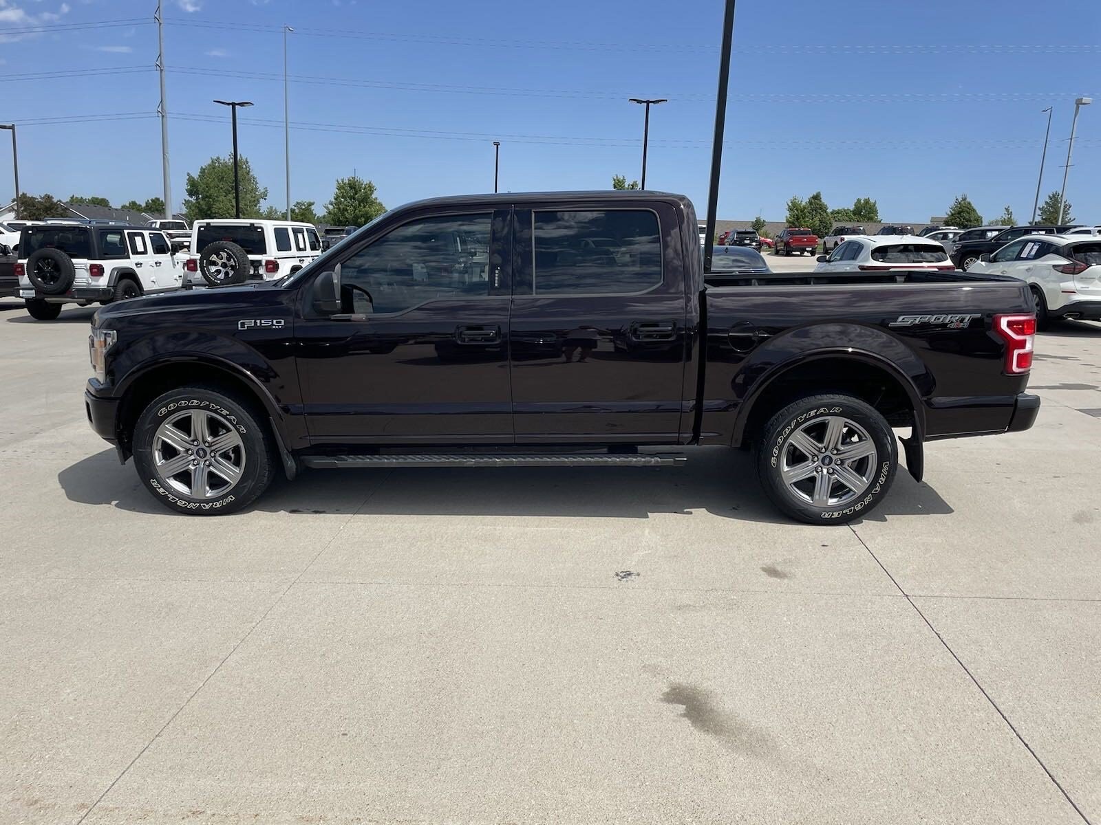 Used 2019 Ford F-150 XLT with VIN 1FTEW1EP9KFC44245 for sale in Lincoln, NE