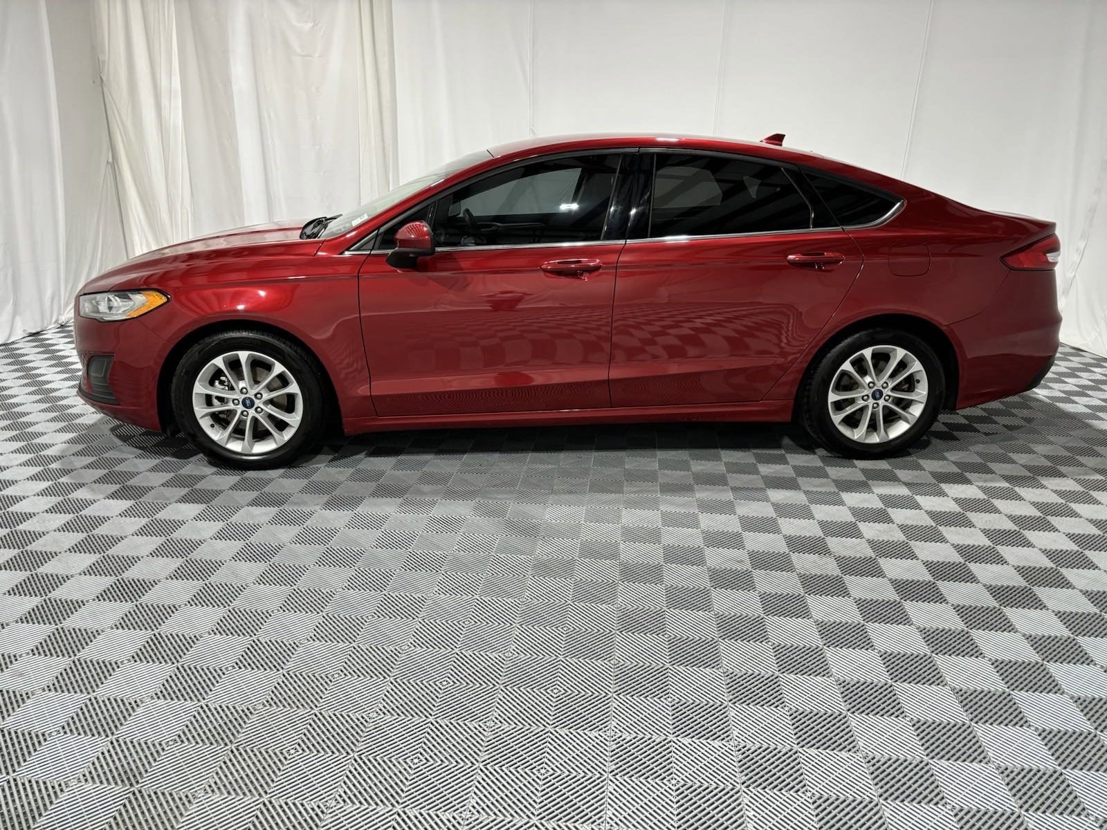 Used 2020 Ford Fusion SE with VIN 3FA6P0HD0LR228846 for sale in Lincoln, NE