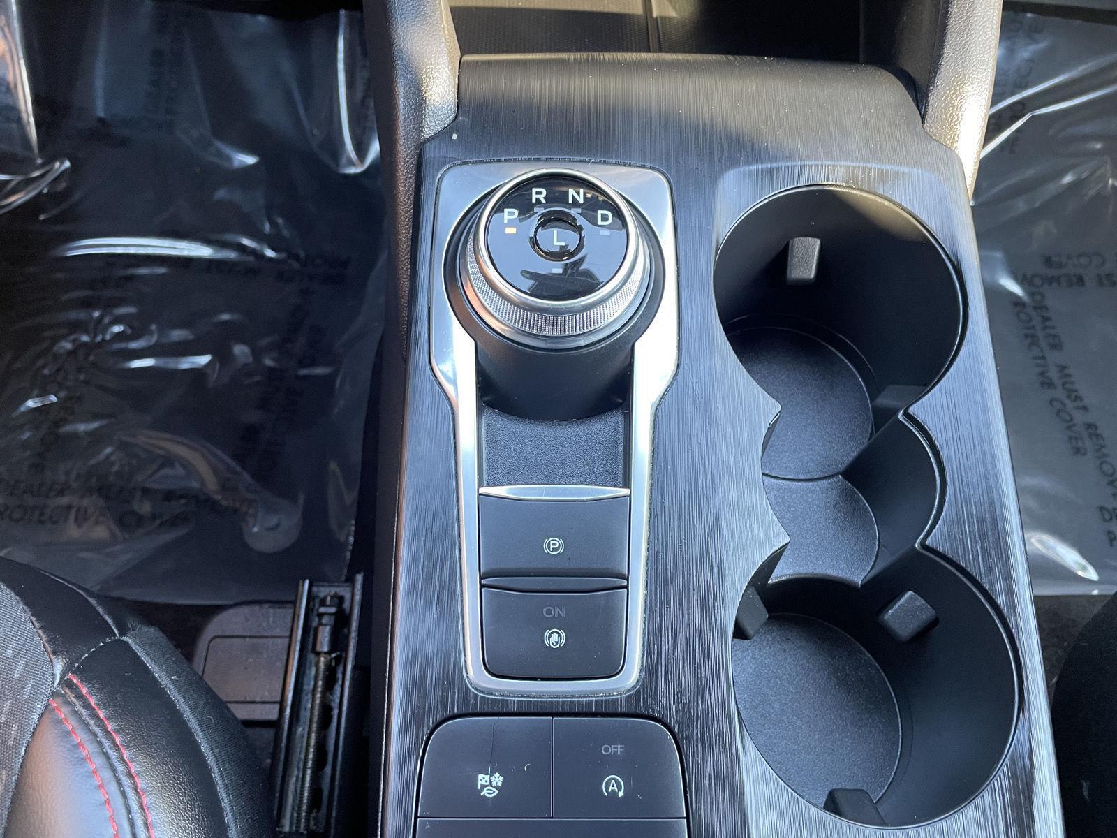 2025 Ford Escape ST-Line - Photo 29