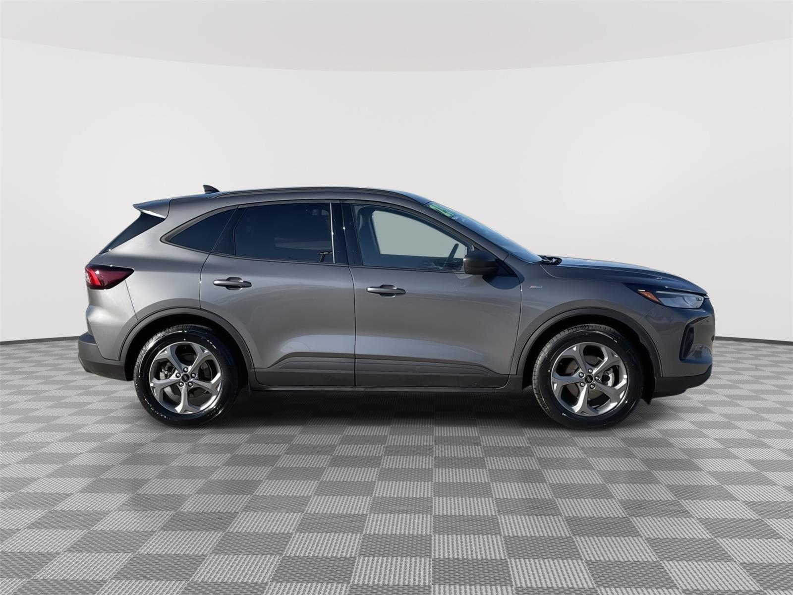 2025 Ford Escape ST-Line - Photo 6