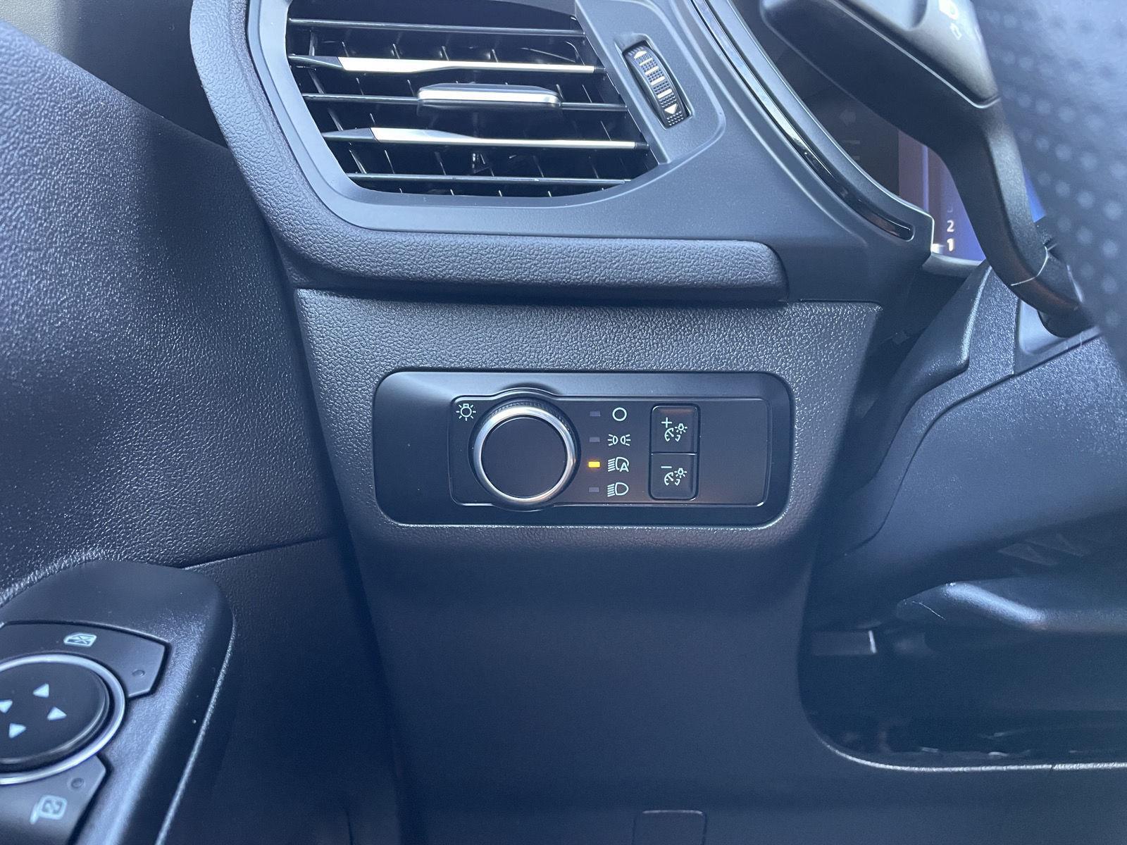 2025 Ford Escape ST-Line - Photo 16