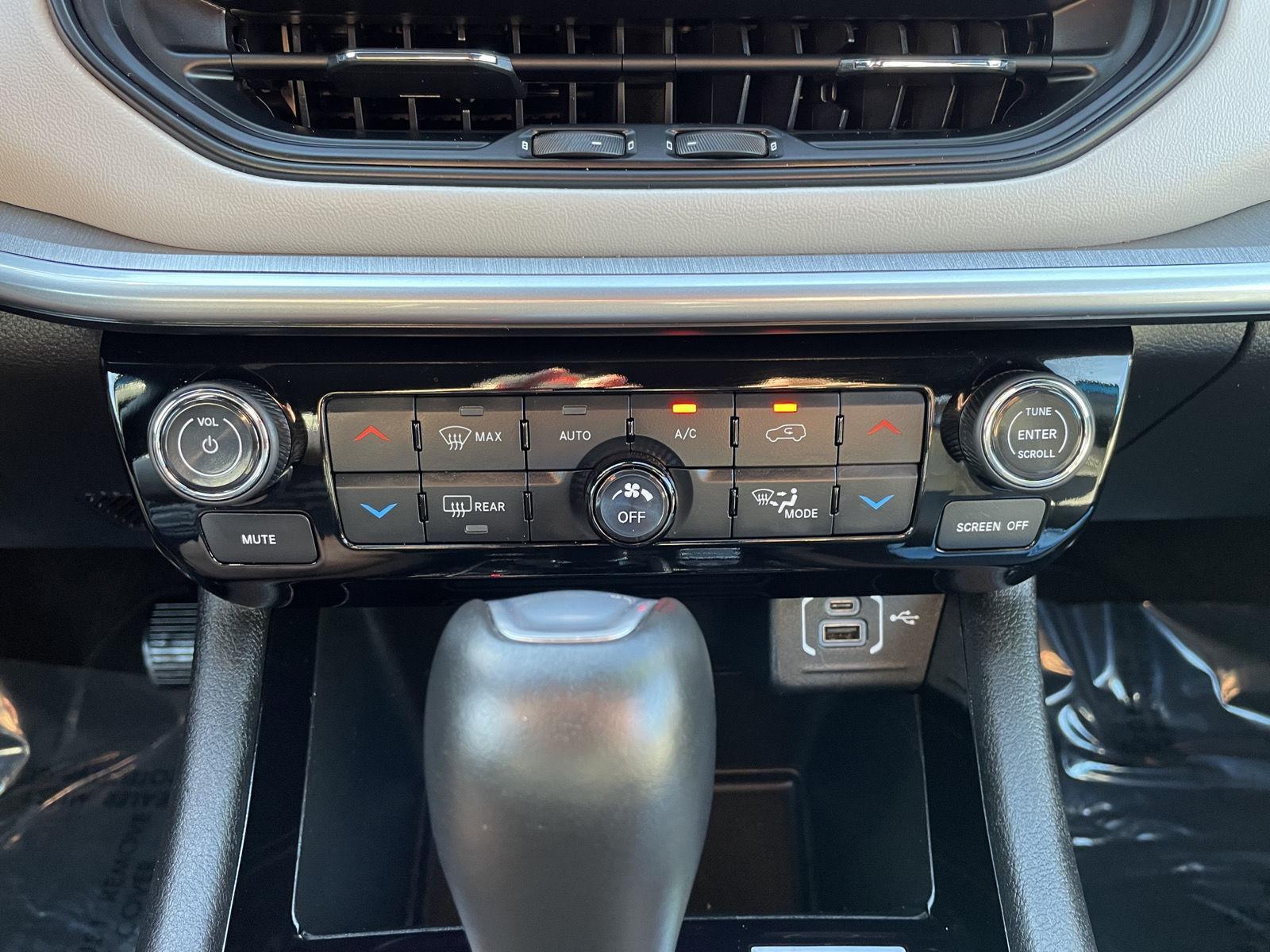 2025 Jeep Compass Limited - Photo 25