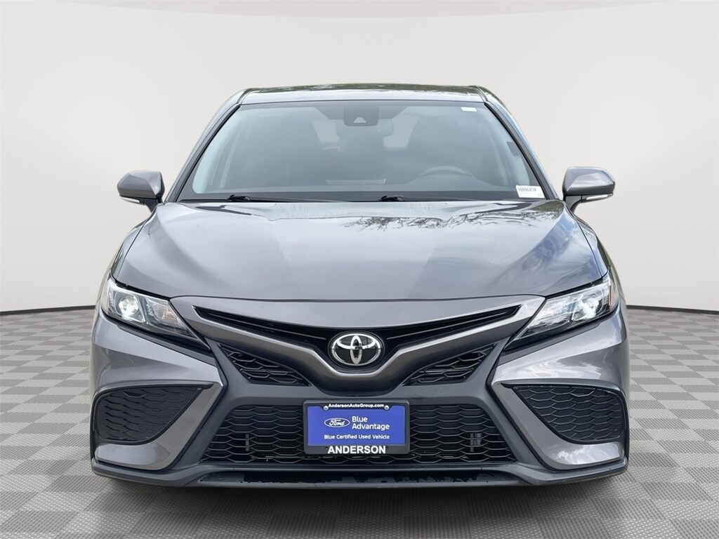 Used 2023 Toyota Camry SE Sedan
