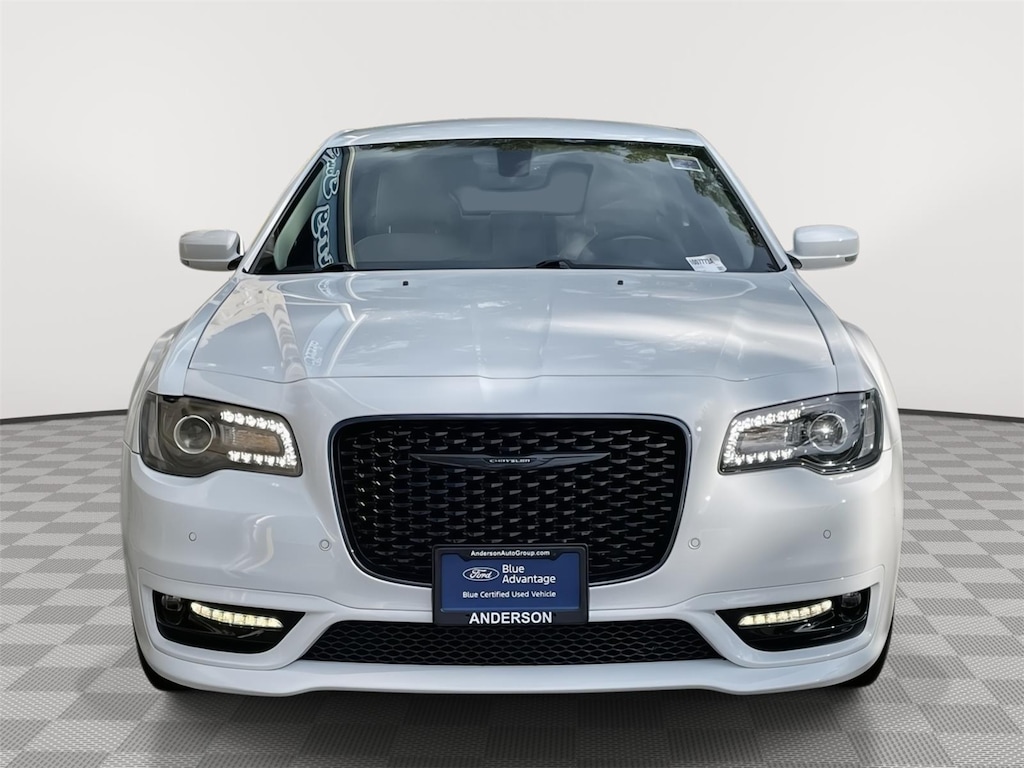 Used 2023 Chrysler 300 Touring L Sedan
