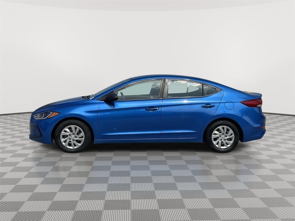 Used 2018 Hyundai Elantra SE Sedan