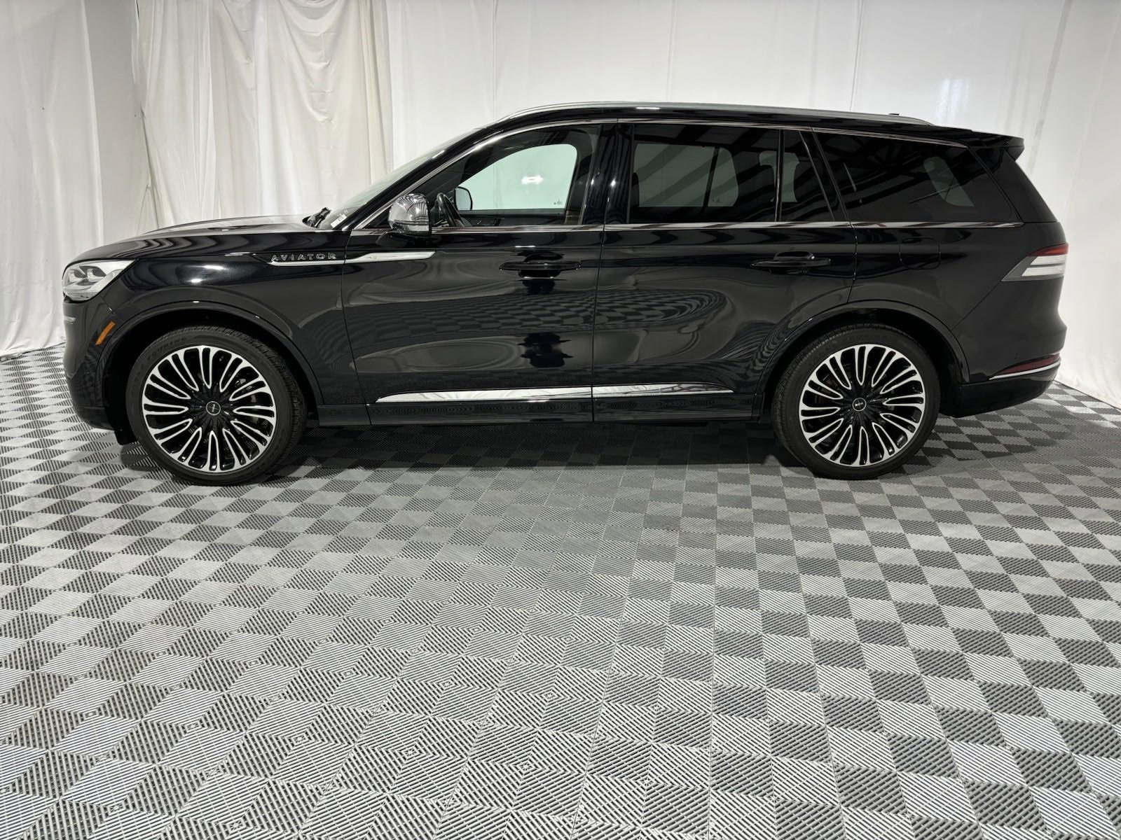 Used 2020 Lincoln Aviator Black Label with VIN 5LM5J9XC1LGL16843 for sale in Lincoln, NE