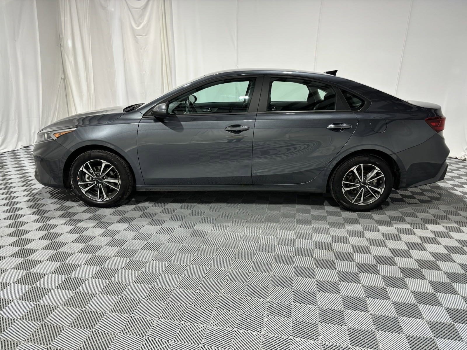 Used 2024 Kia Forte LXS with VIN 3KPF24AD6RE706620 for sale in Lincoln, NE