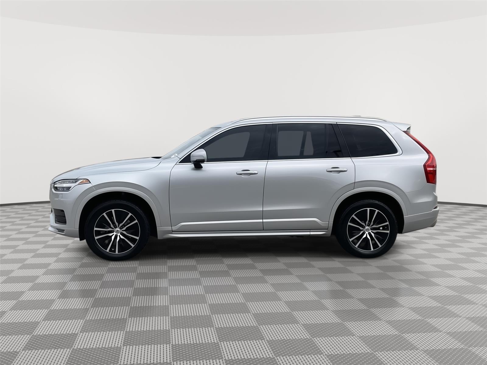 Used 2020 Volvo XC90 Momentum SUV