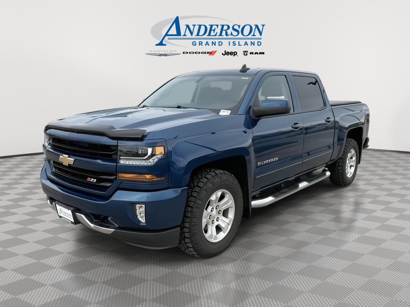 2017 Chevrolet Silverado 1500 LT 4X4 Crew Cab Short Box's photo