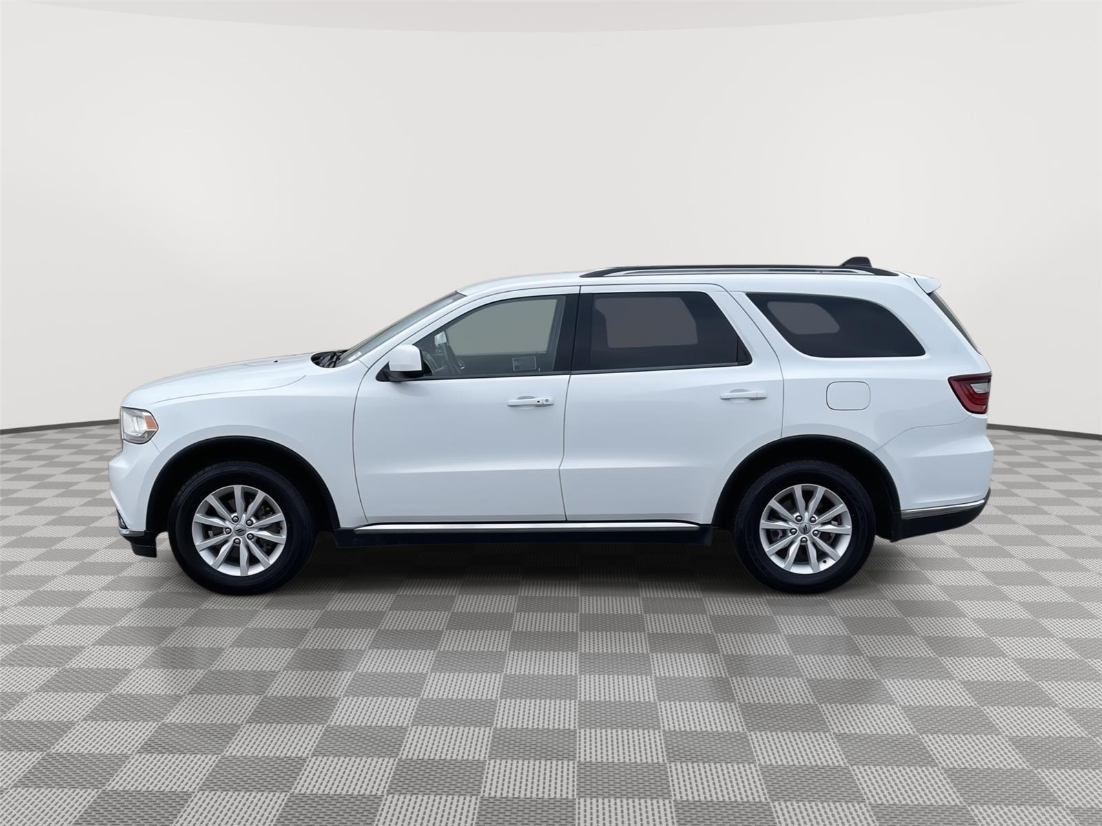 2020 Dodge Durango SXT Plus photo 2