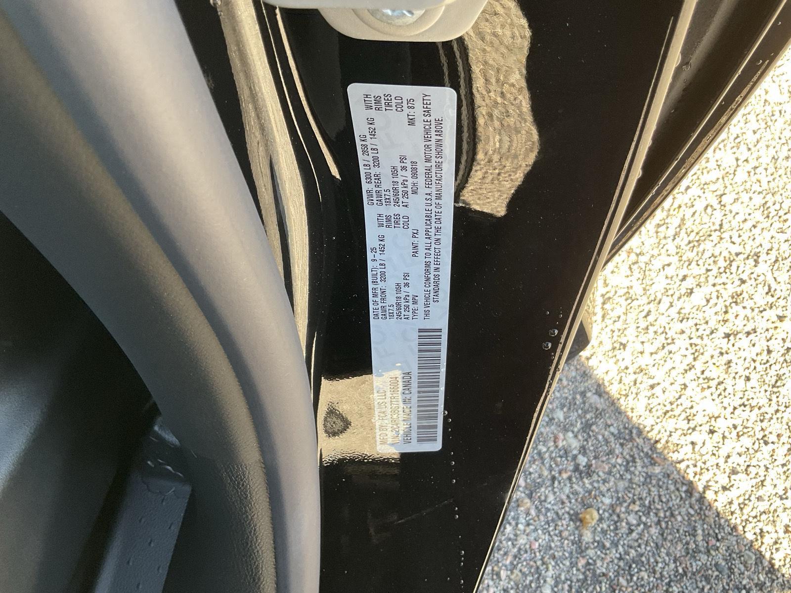 2026 Chrysler Pacifica Select - Photo 21