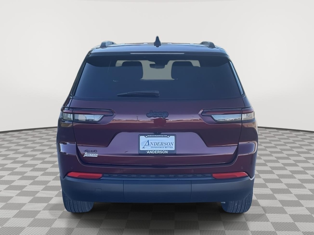 New 2025 Jeep Grand Cherokee L Laredo Sport Utility
