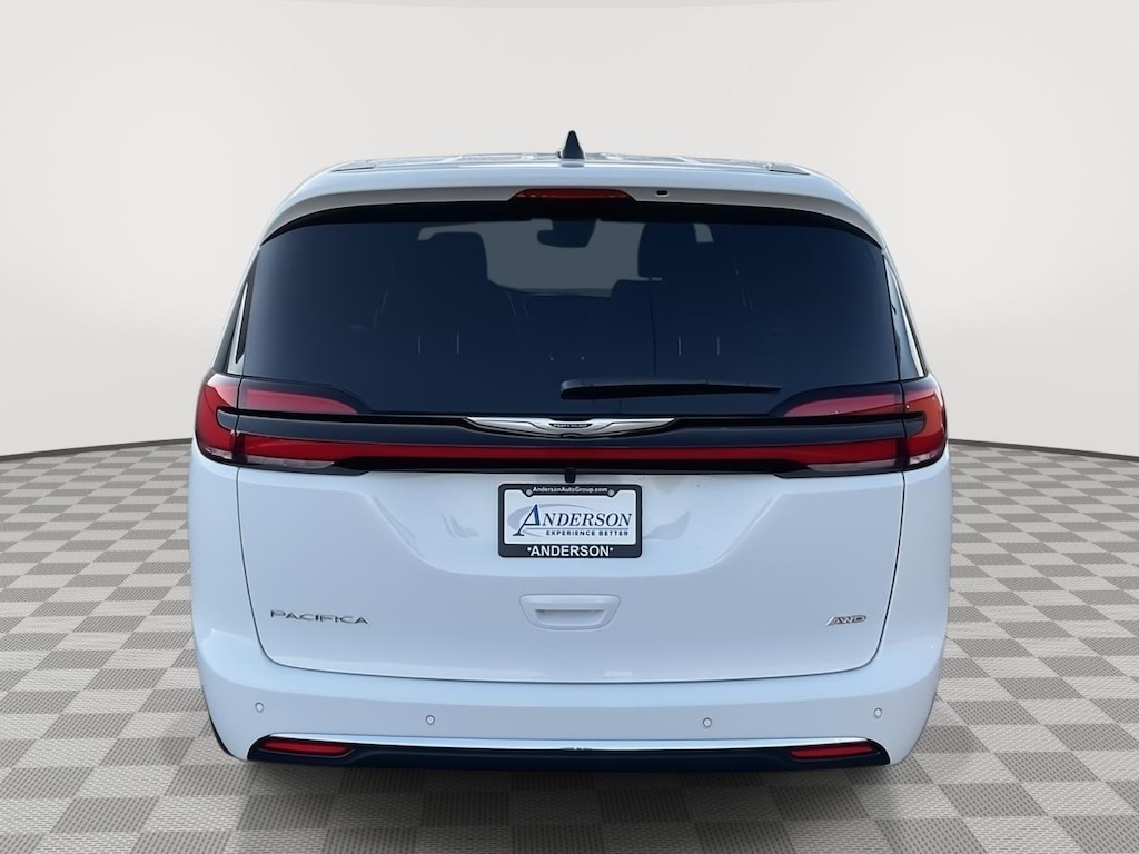New 2026 Chrysler Pacifica Select Passenger Van