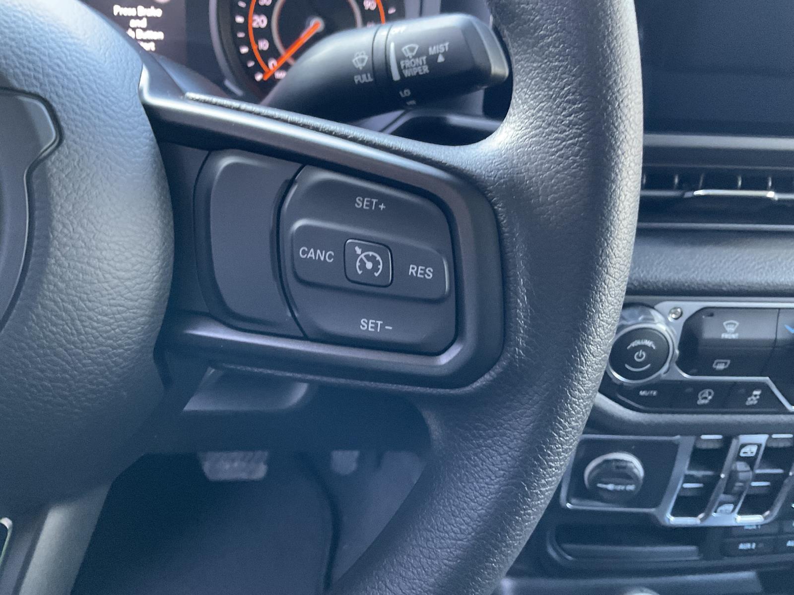 2025 Jeep Gladiator Nighthawk - Photo 13