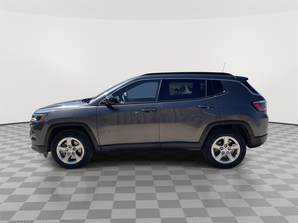 Used 2023 Jeep Compass Latitude SUV