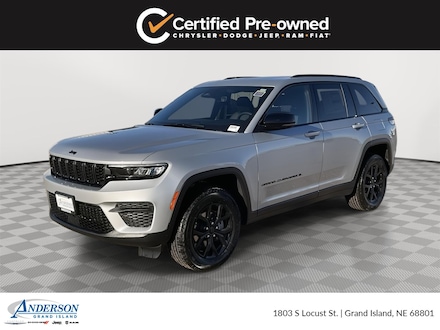 2025 Jeep Grand Cherokee Laredo SUV