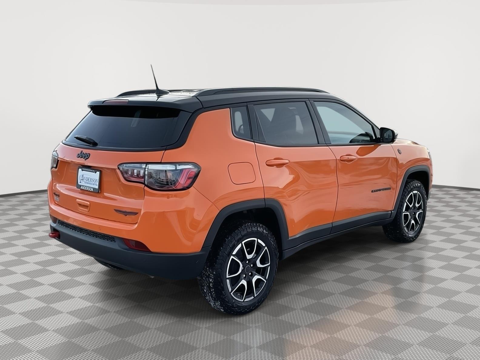 2026 Jeep Compass Trailhawk - Photo 5