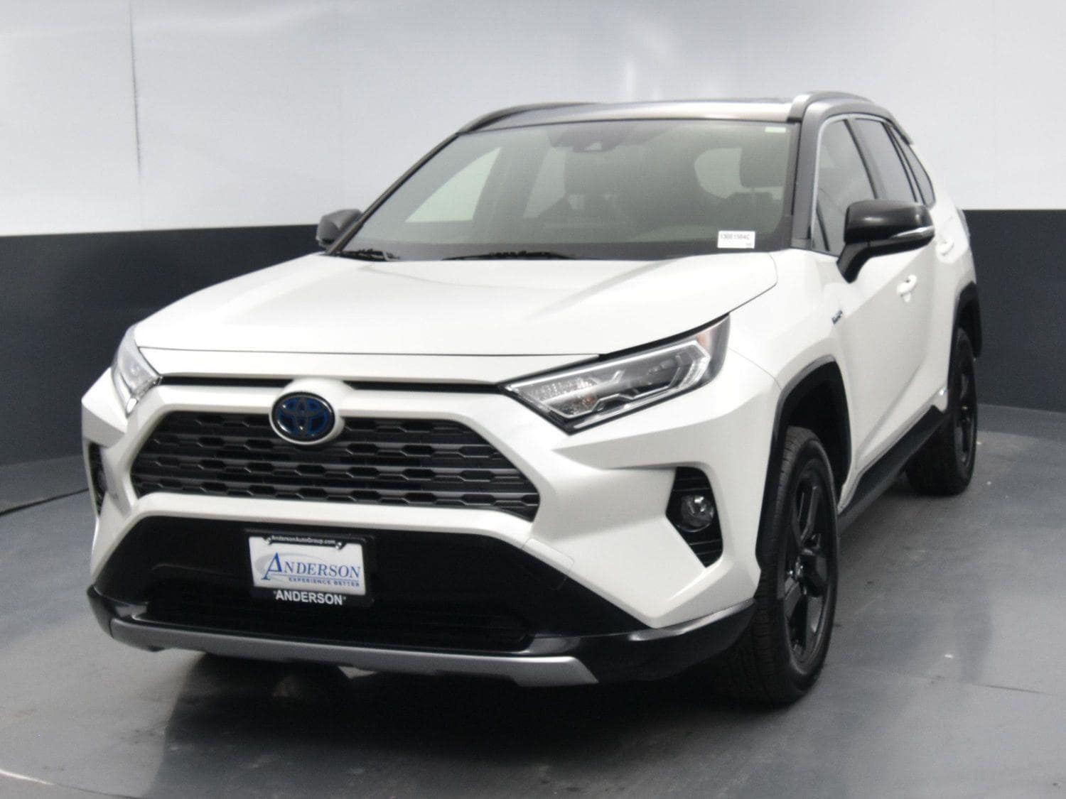 Used 2019 Toyota RAV4 XSE with VIN JTMEWRFV1KJ028673 for sale in Grand Island, NE