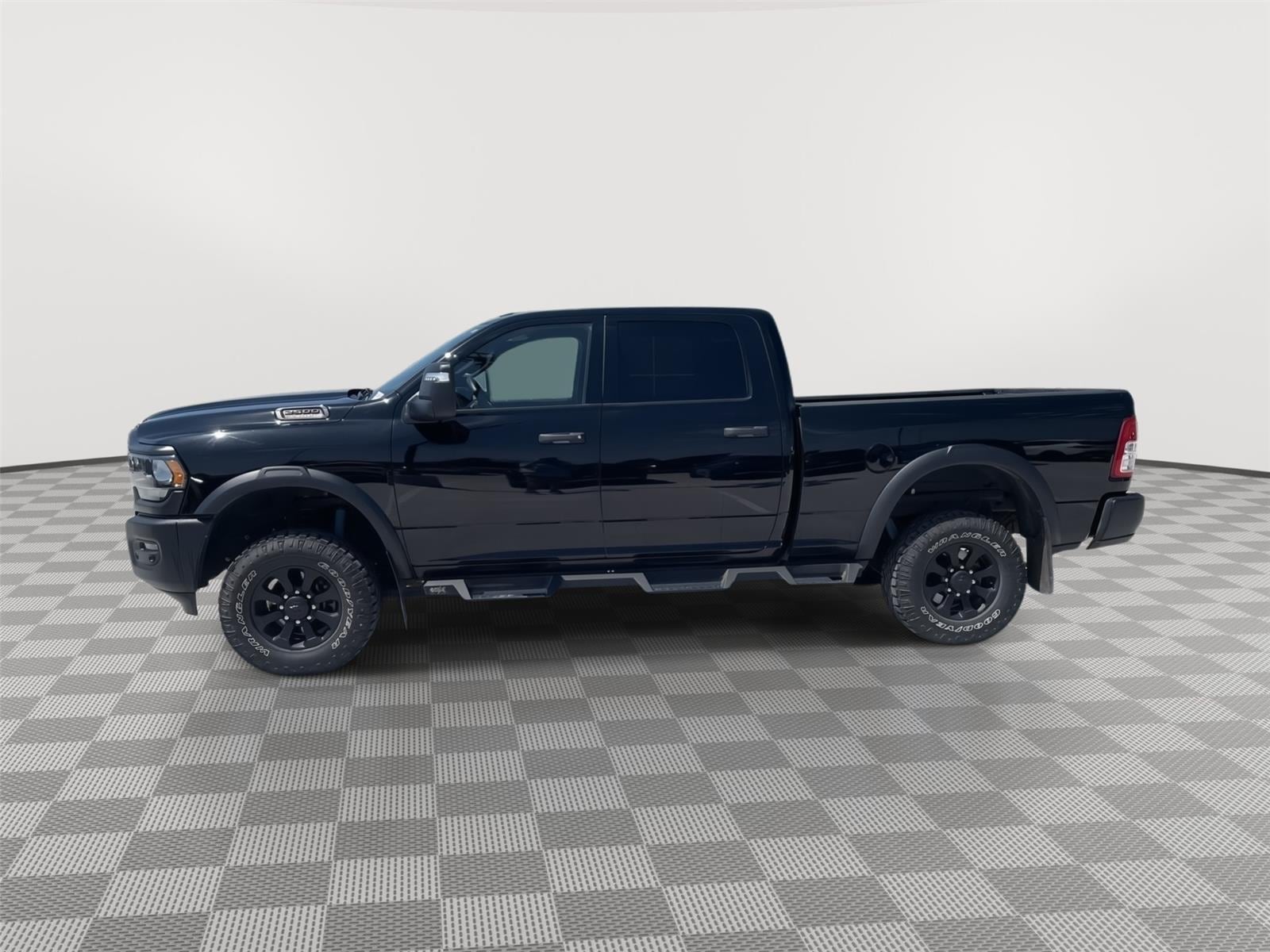 Used 2024 RAM Ram 2500 Pickup Tradesman with VIN 3C6TR5CJ0RG313232 for sale in Kansas City