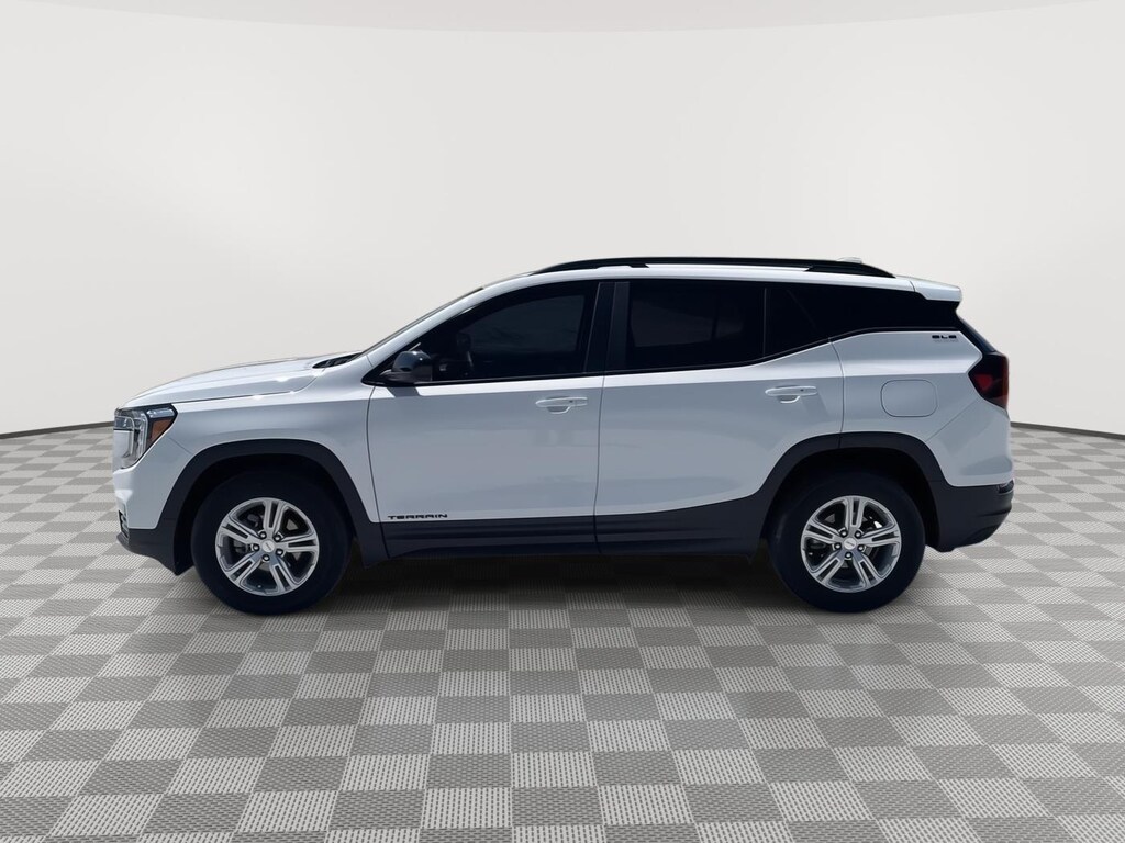 Used 2024 GMC Terrain SLE SUV
