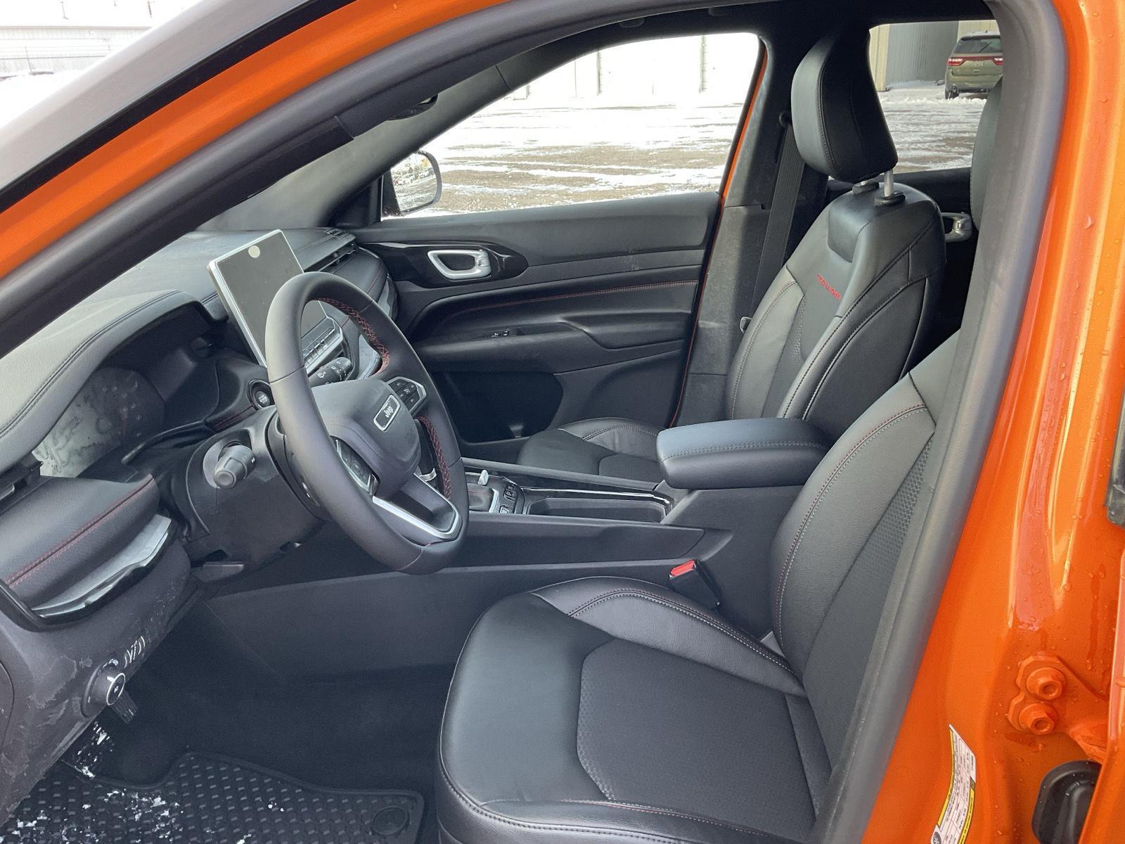 2026 Jeep Compass Trailhawk - Photo 13