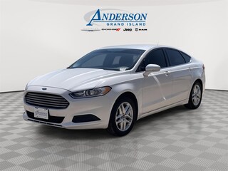 2016 Ford Fusion SE Sedan