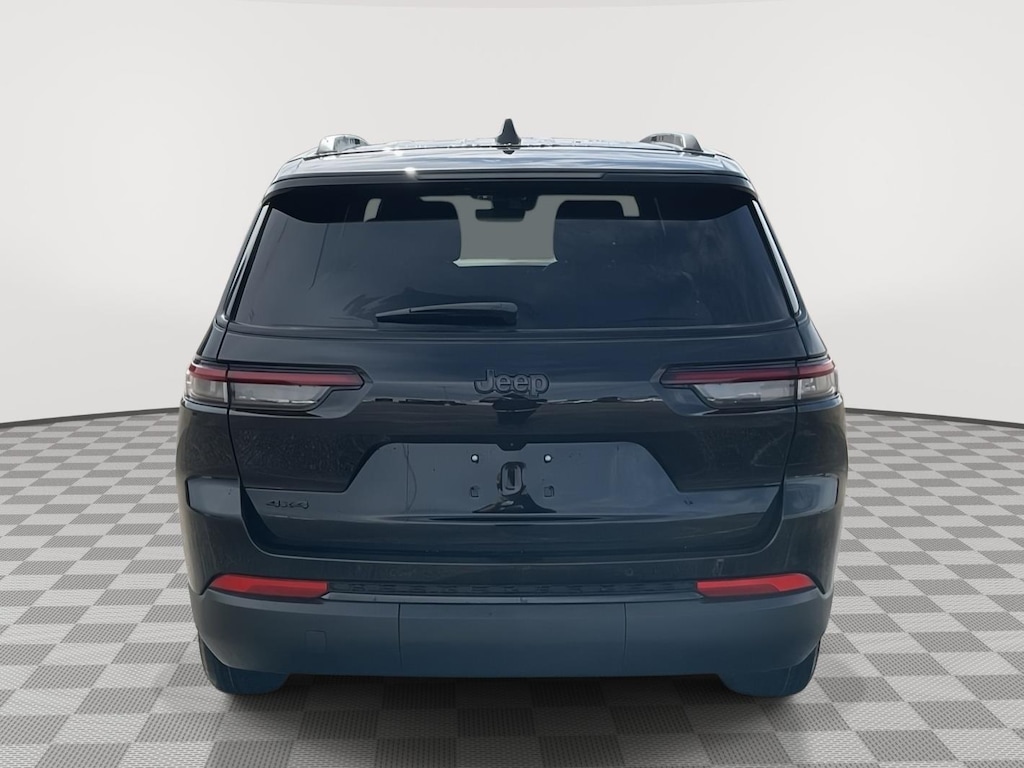 New 2025 Jeep Grand Cherokee L Laredo Sport Utility