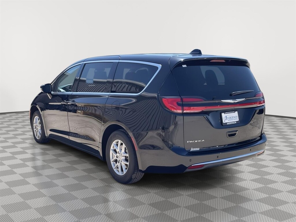 Used 2024 Chrysler Pacifica Touring L Van Passenger Van