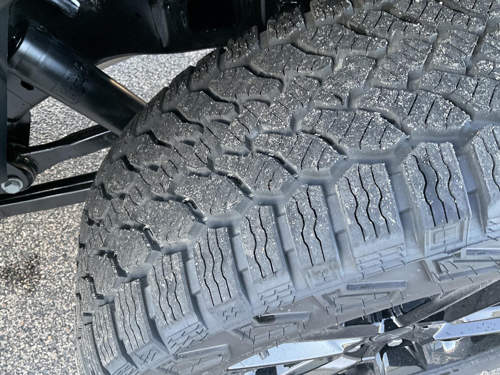 2025 Jeep Gladiator Nighthawk - Photo 22