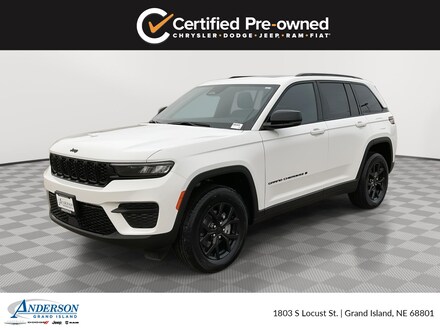 2025 Jeep Grand Cherokee Laredo SUV
