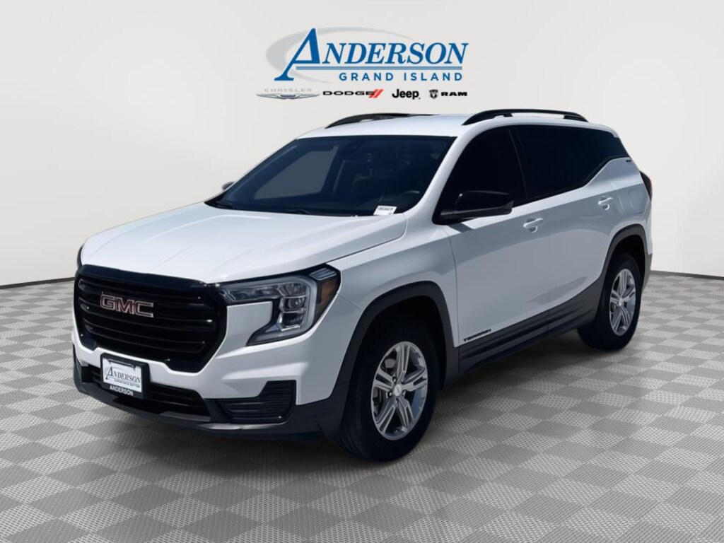 Used 2024 GMC Terrain SLE SUV