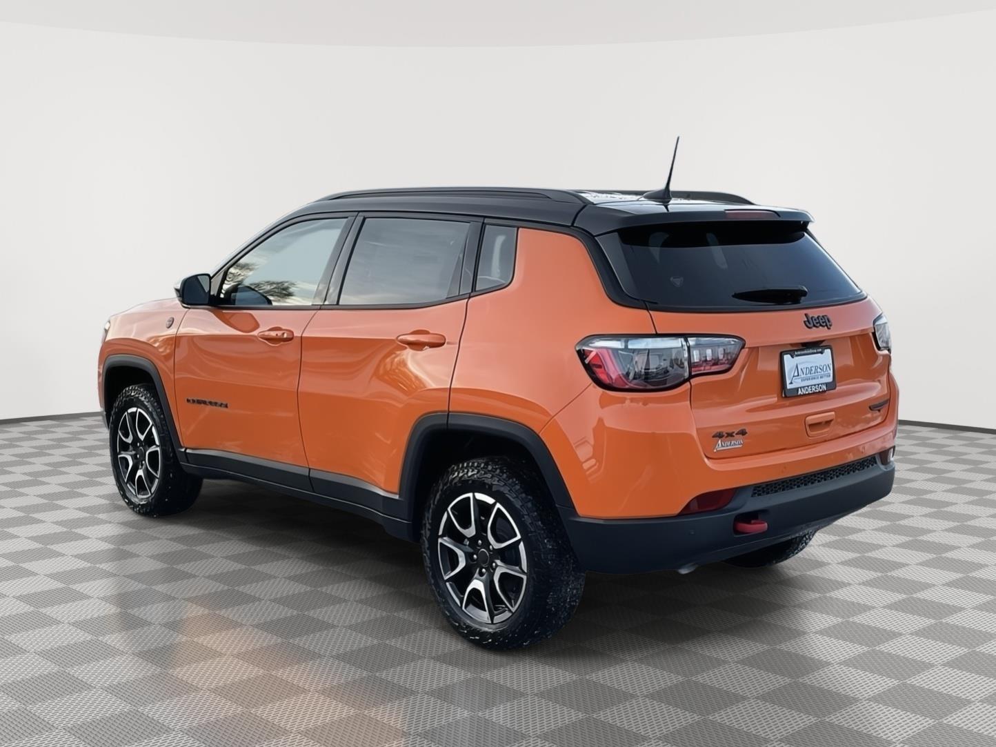 2026 Jeep Compass Trailhawk - Photo 3