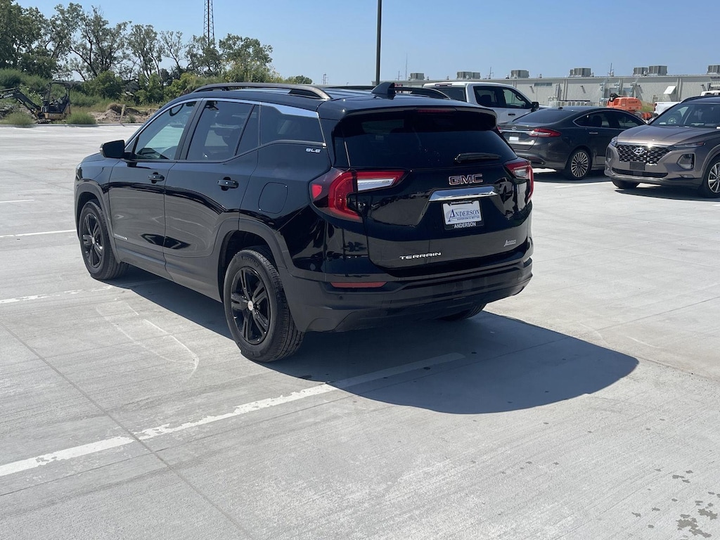 Used 2023 GMC Terrain SLE SUV
