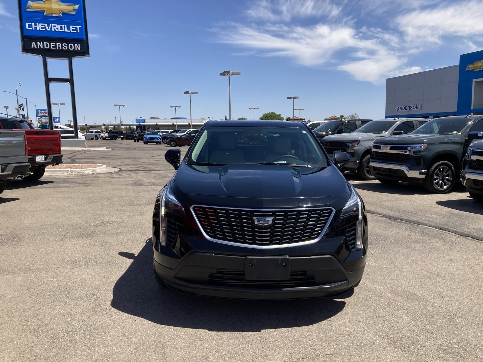 Used 2022 Cadillac XT4 Luxury with VIN 1GYFZBR45NF141663 for sale in Kingman, AZ