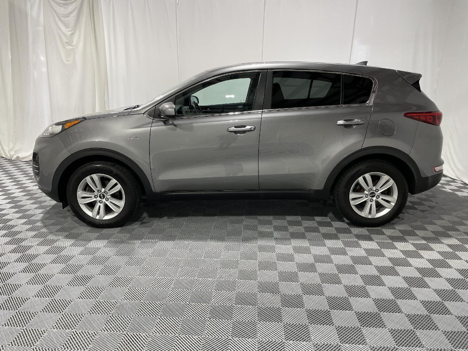 Used 2019 Kia Sportage LX with VIN KNDPMCAC0K7543176 for sale in Saint Joseph, MO