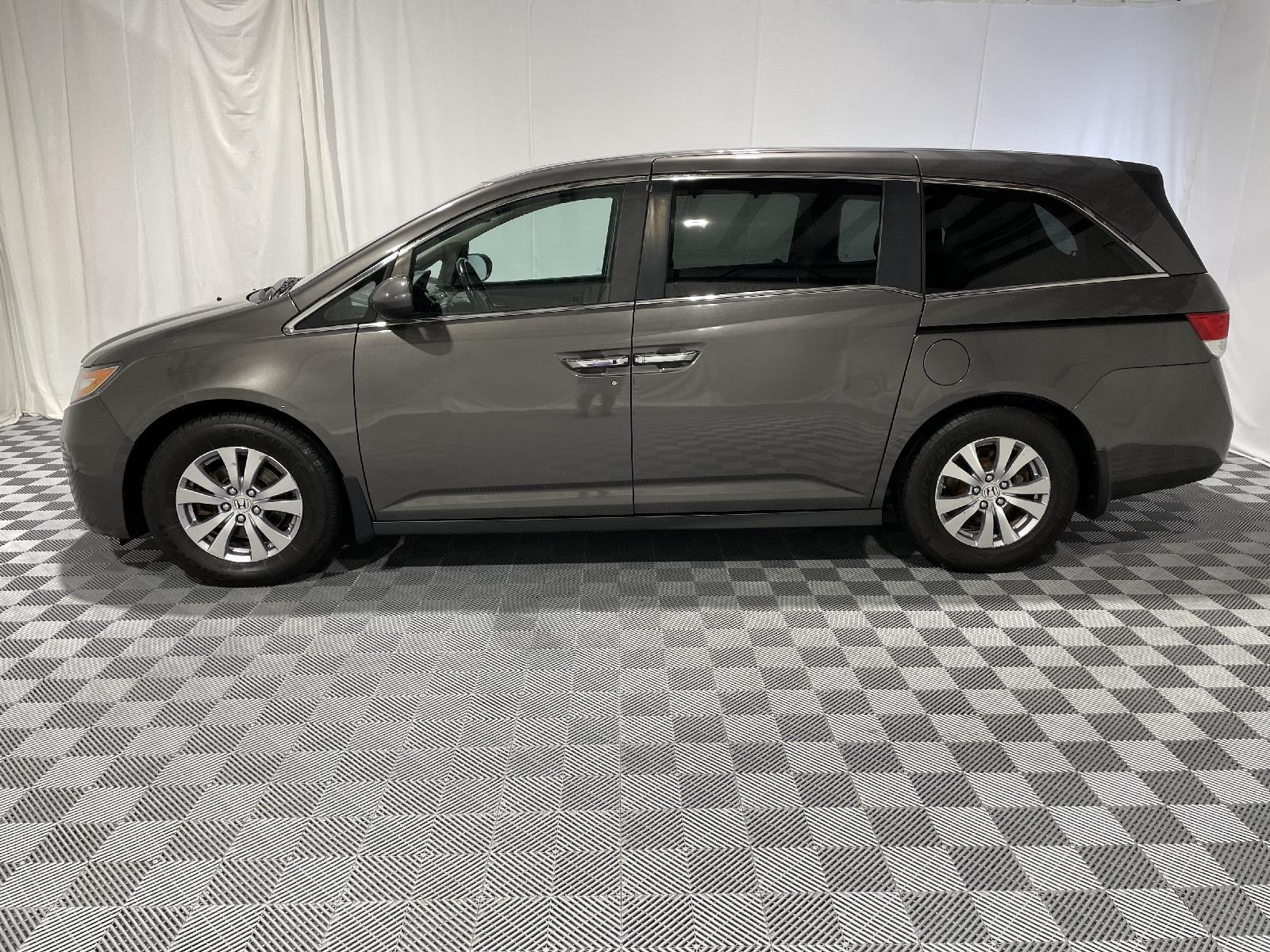 Used 2017 Honda Odyssey EX-L with VIN 5FNRL5H62HB000244 for sale in Saint Joseph, MO