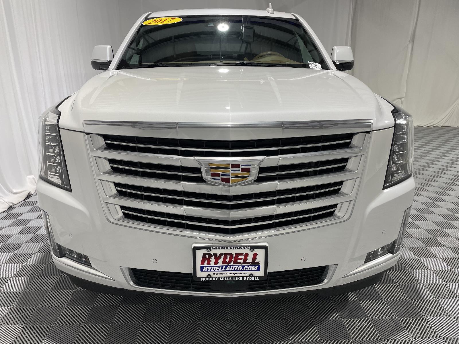 Used 2017 Cadillac Escalade Platinum with VIN 1GYS4DKJ3HR153550 for sale in Saint Joseph, MO