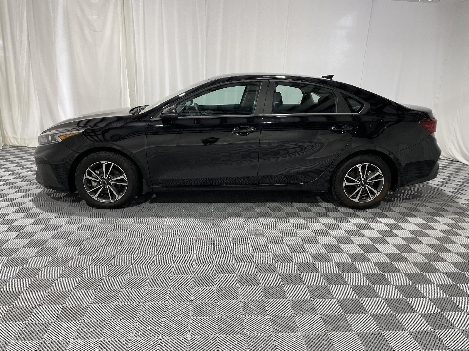 Used 2023 Kia Forte LXS with VIN 3KPF24AD5PE601774 for sale in Kansas City