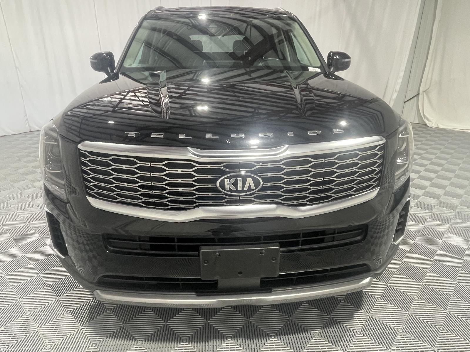 Used 2021 Kia Telluride S with VIN 5XYP6DHC5MG181910 for sale in Kansas City