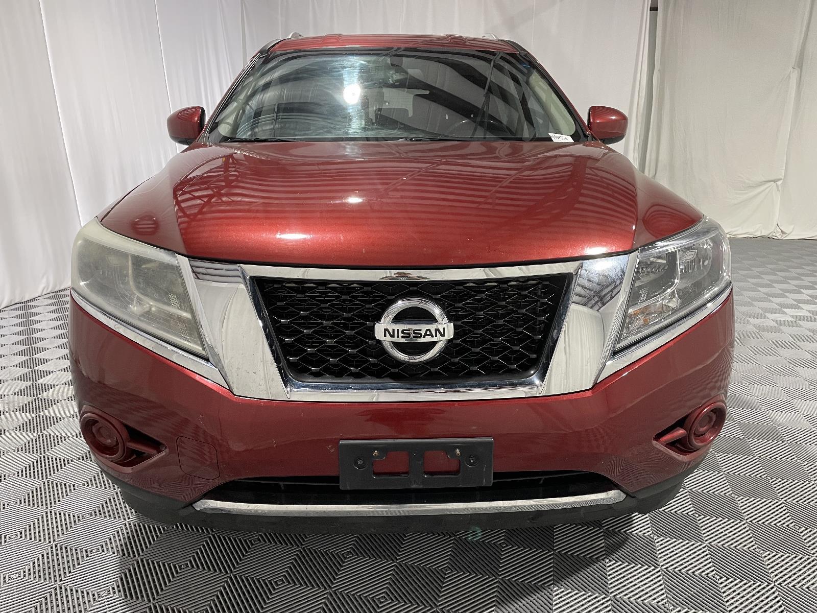 Used 2013 Nissan Pathfinder SV with VIN 5N1AR2MM2DC641783 for sale in Saint Joseph, MO