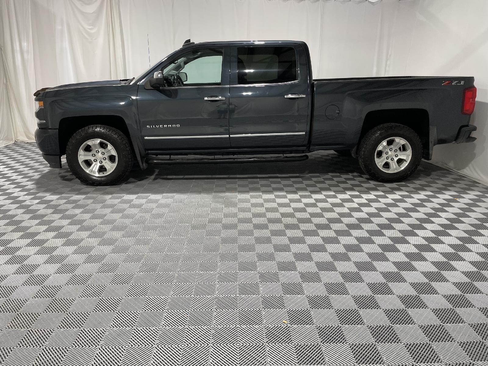 Used 2018 Chevrolet Silverado 1500 LTZ with VIN 3GCUKSEC6JG518119 for sale in Saint Joseph, MO