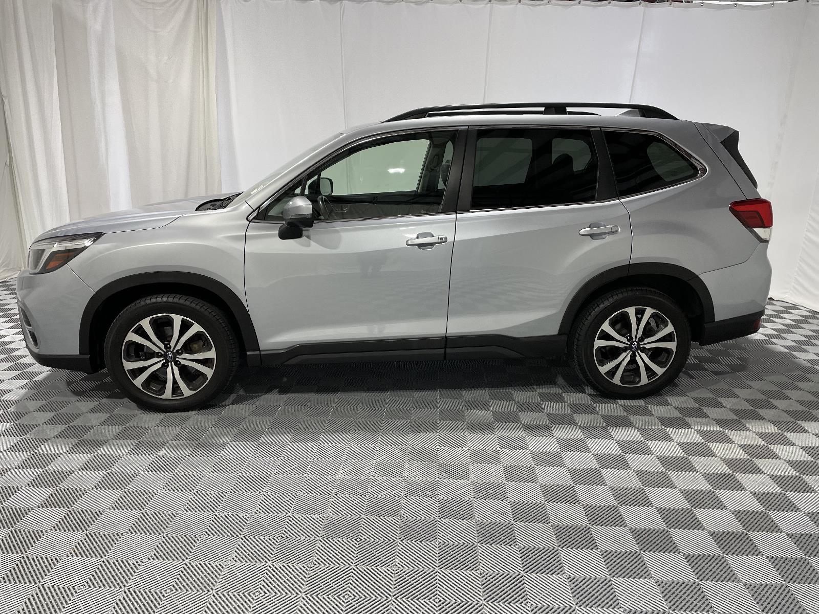 Used 2019 Subaru Forester Limited with VIN JF2SKAUC6KH474439 for sale in Kansas City