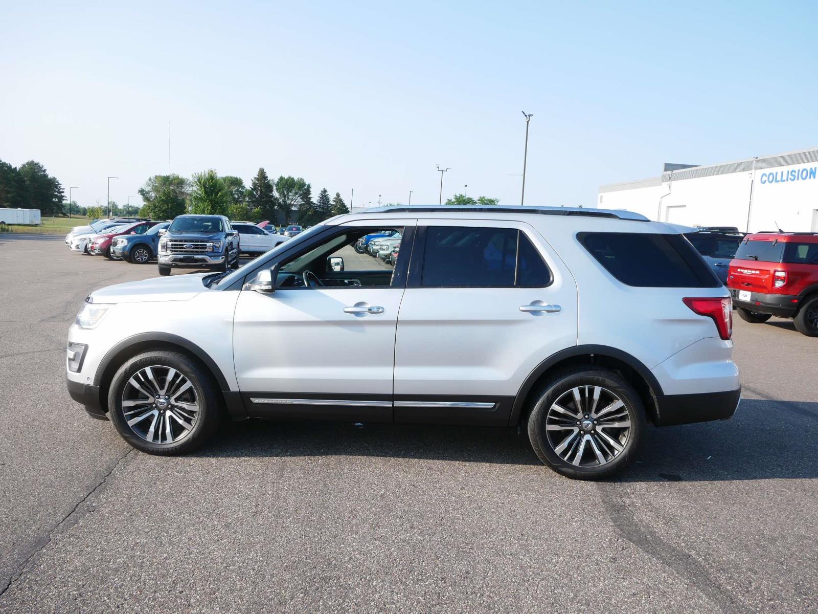 Used 2017 Ford Explorer Platinum with VIN 1FM5K8HT8HGD05483 for sale in Branch, Minnesota