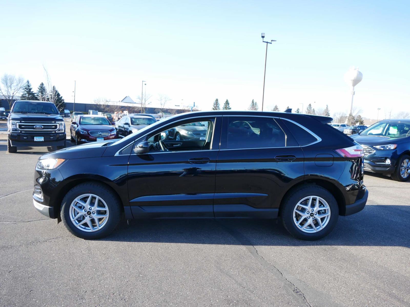 Used 2024 Ford Edge SEL with VIN 2FMPK4J9XRBA19322 for sale in Branch, Minnesota