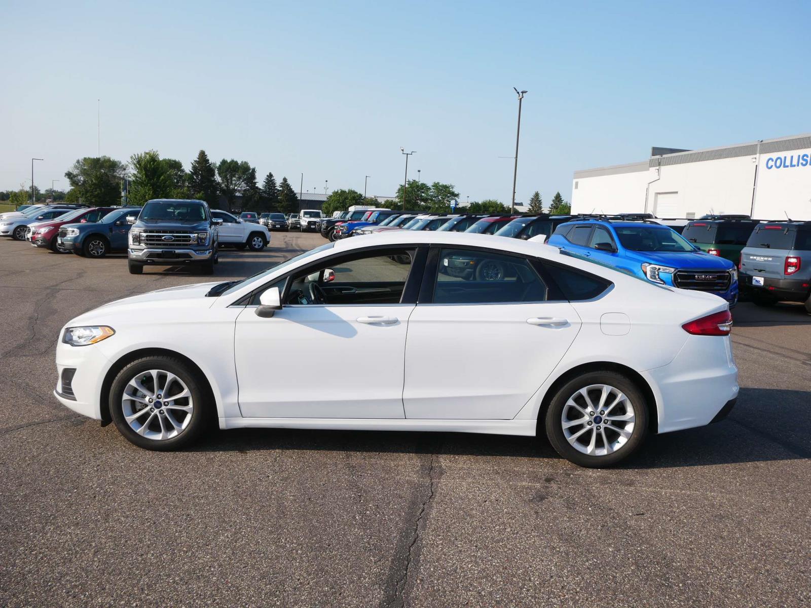 Used 2020 Ford Fusion SE with VIN 3FA6P0HD5LR260806 for sale in Branch, Minnesota
