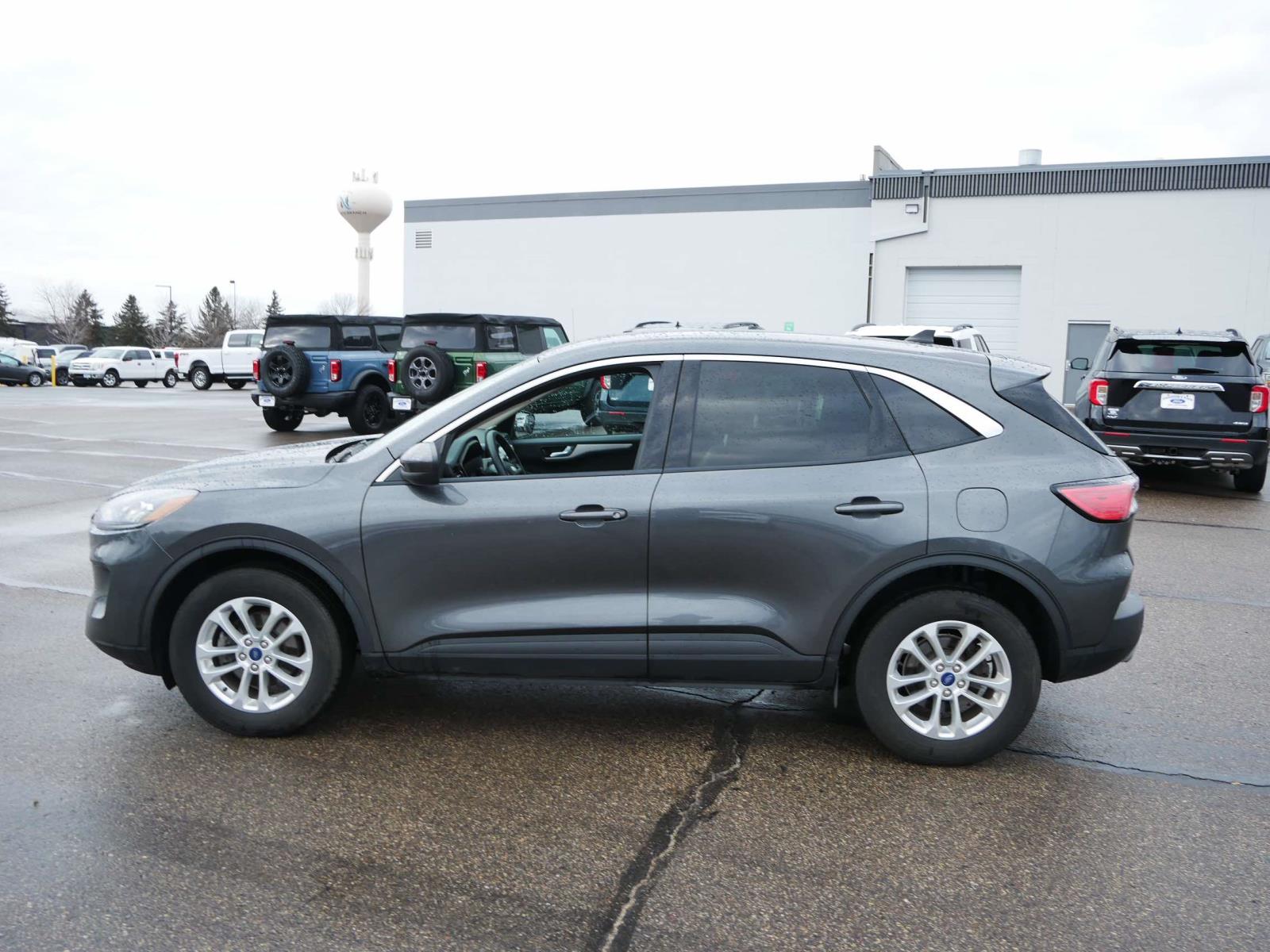 Used 2020 Ford Escape SE with VIN 1FMCU9G67LUC14038 for sale in Branch, Minnesota