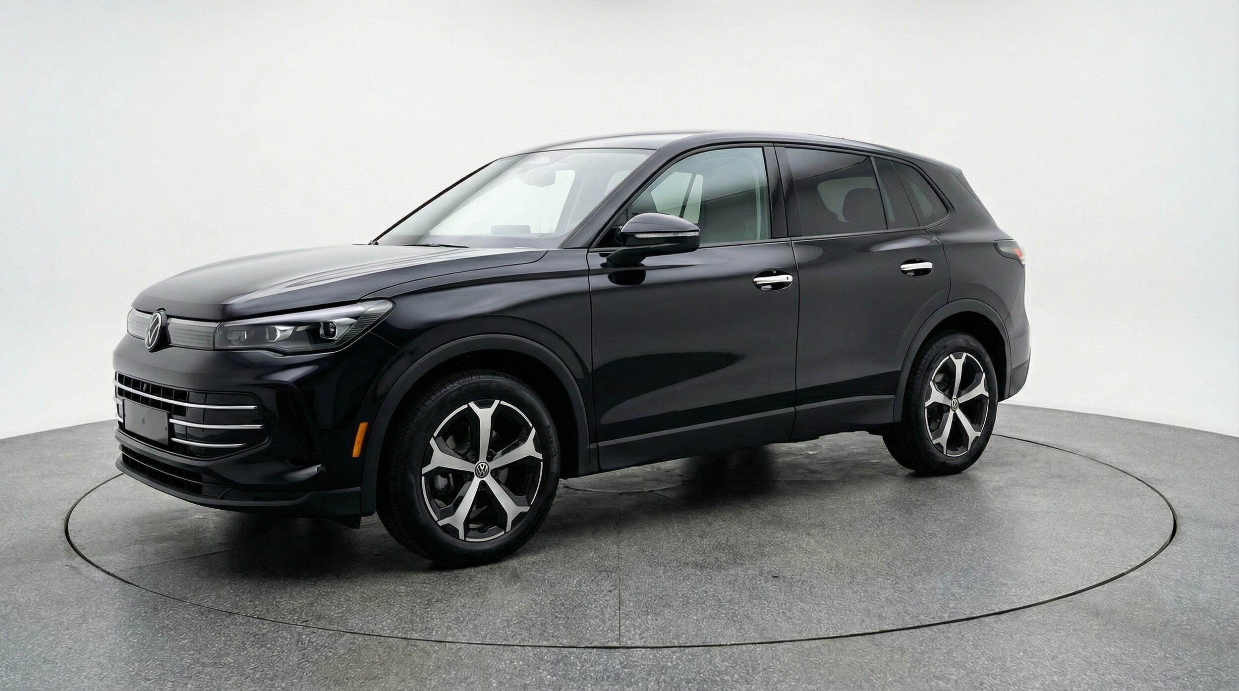 Thumbnail: 2026 Volkswagen Tiguan - 3